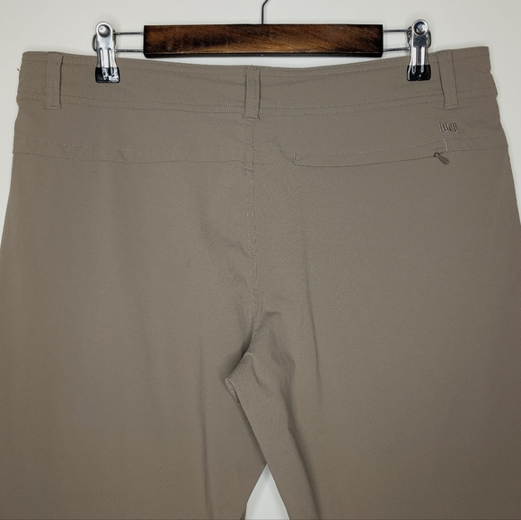 Lucy Women's Light Tan Athletic Casual Khaki Outdoor Hiking Shorts Size Large - Picture 10 of 14
